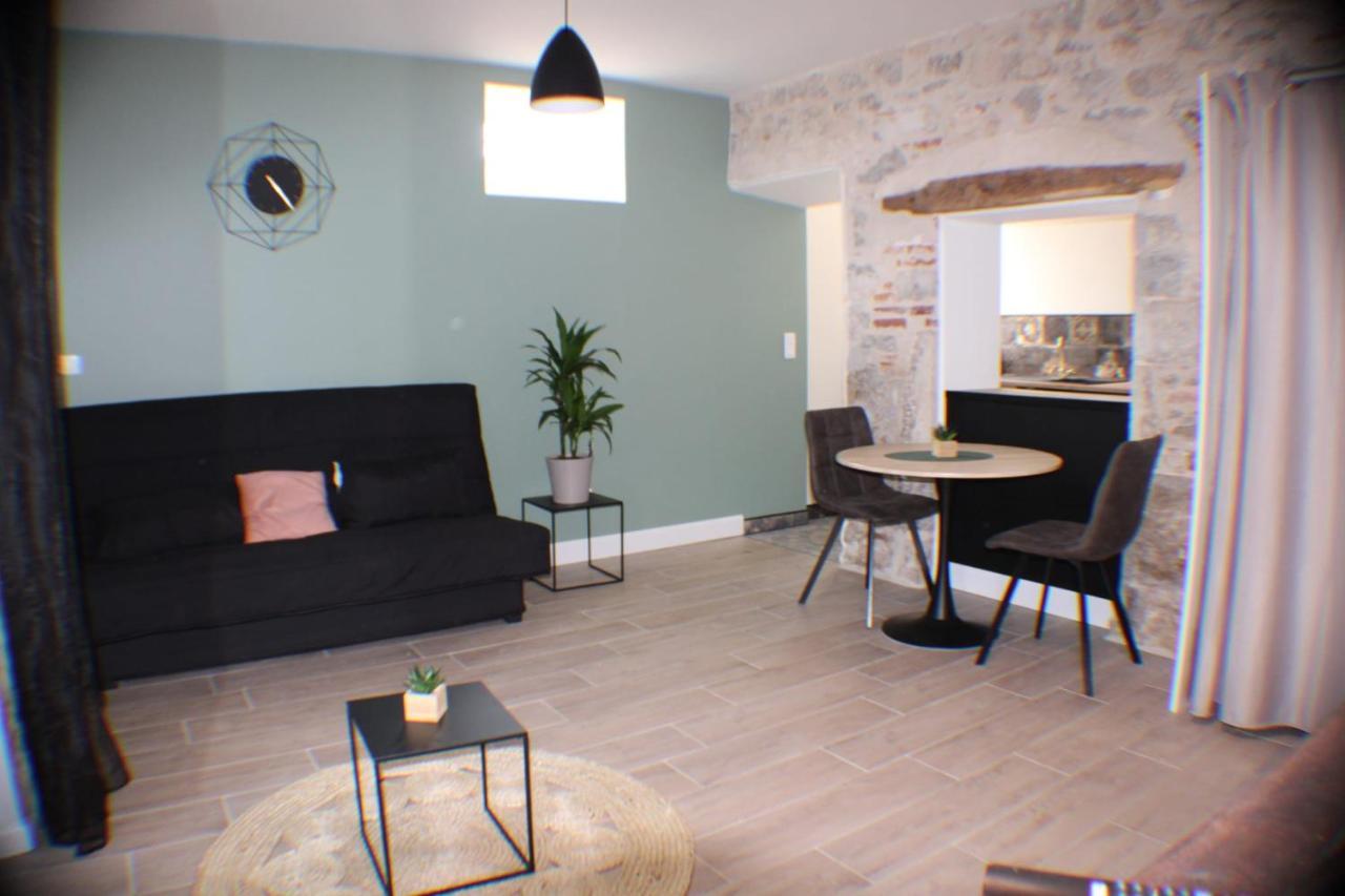 Joli Studio En Rez-De-Chaussee Pradines  Exteriör bild